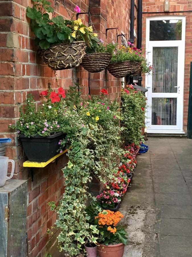 38 Whitehall Road Harrow on the Hill Экстерьер фото