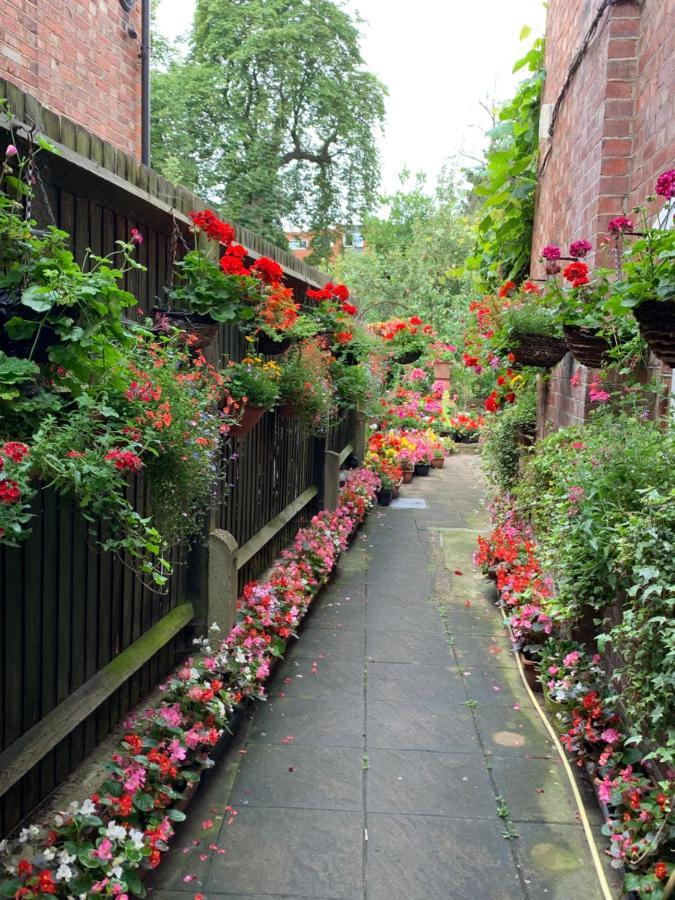 38 Whitehall Road Harrow on the Hill Экстерьер фото