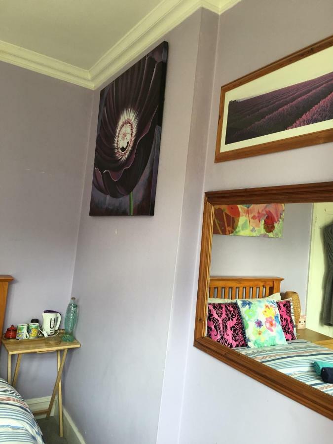 38 Whitehall Road Harrow on the Hill Экстерьер фото